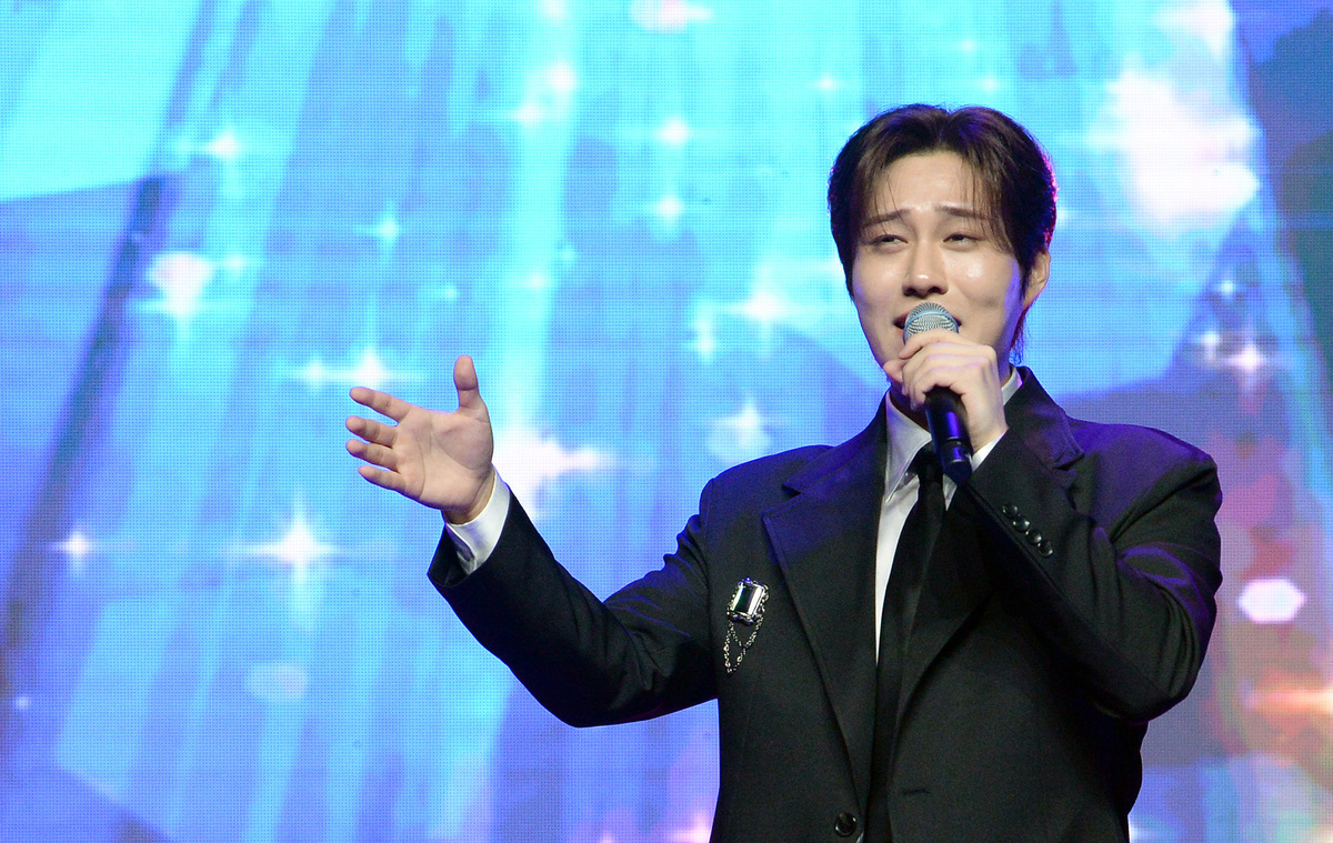 ‘희망Big콘서트’ 유민 “벌써 데뷔 3년 차, 첫 신곡은 댄스 트롯”
