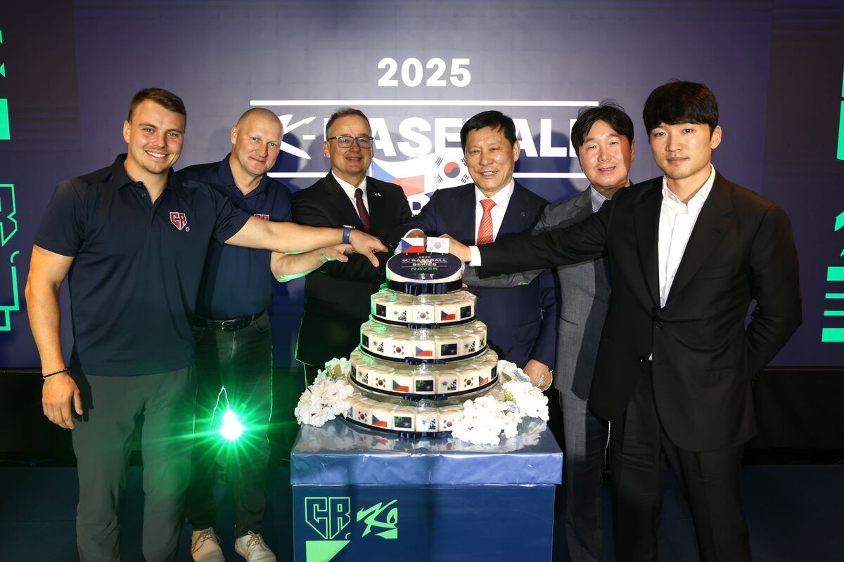 [내야외야] KBO, 방한한 체코 대표팀 환영 행사 개최… “단순한 경기 아닌 야구 문화 나누는 자리”