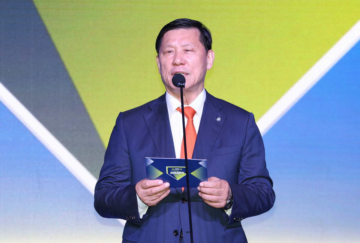 허구연 총재&얀차렉 주한체코대사, K-BASEBALL SERIES 개막 시구