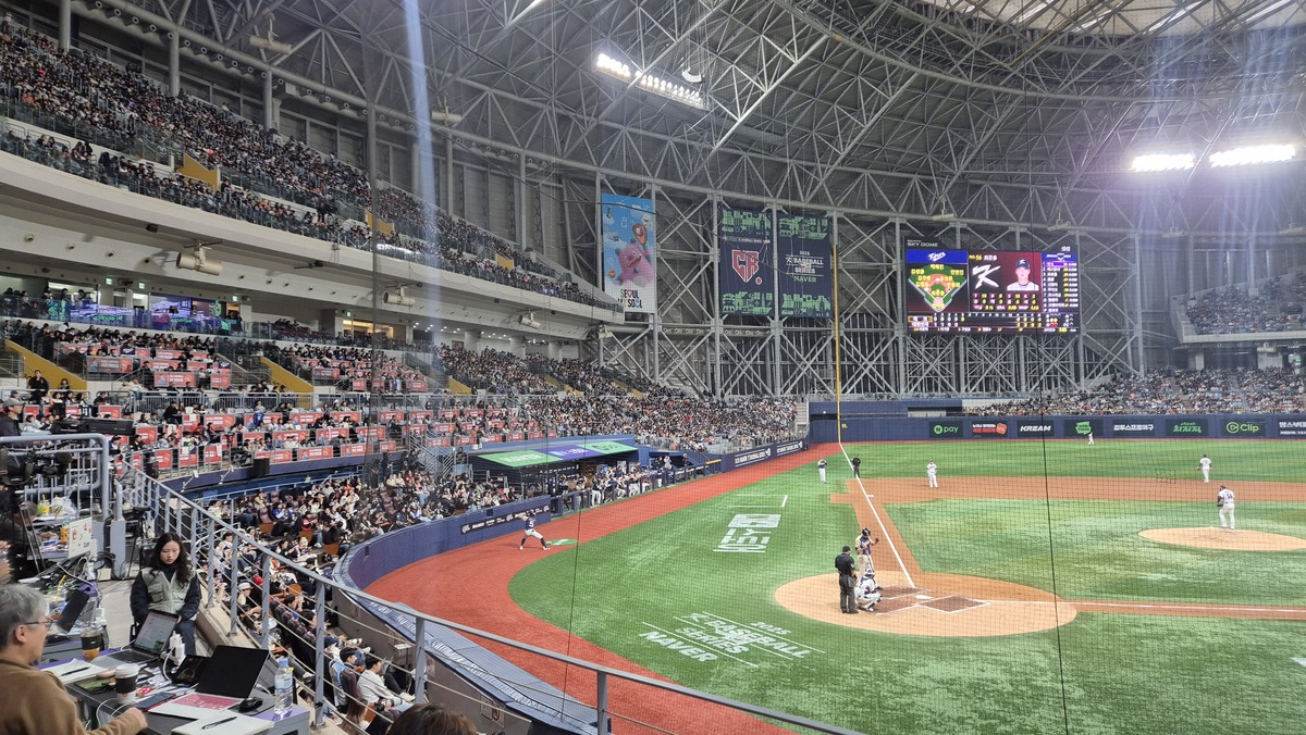 뜨거운 야구 열기, 이제는 대표팀에게로…체코와의 1차전 매진