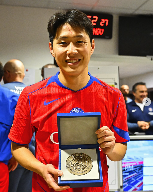 이강인 “PSG에서 100번째 경기, 정말 기쁩니다”···엔리케 감독 “LEE, 특별한 선수”