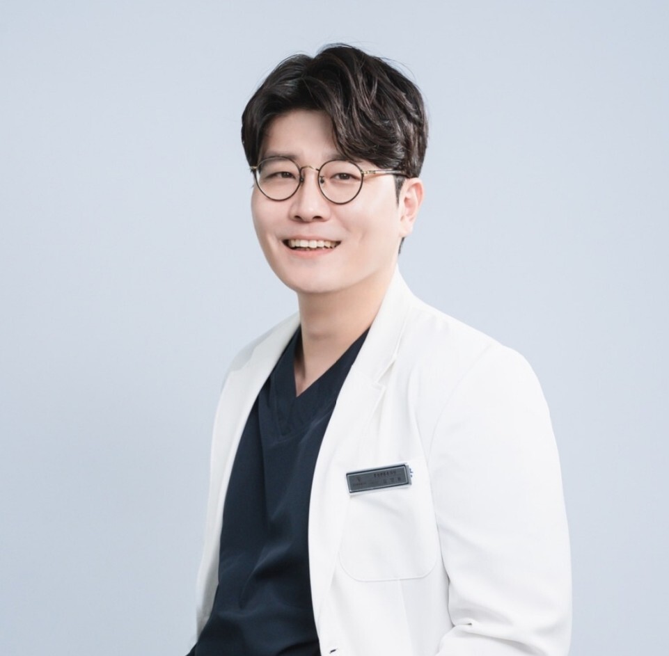 찬 바람 불면 더 아픈 무릎 퇴행성관절염, 나에게 맞는 비수술법은?