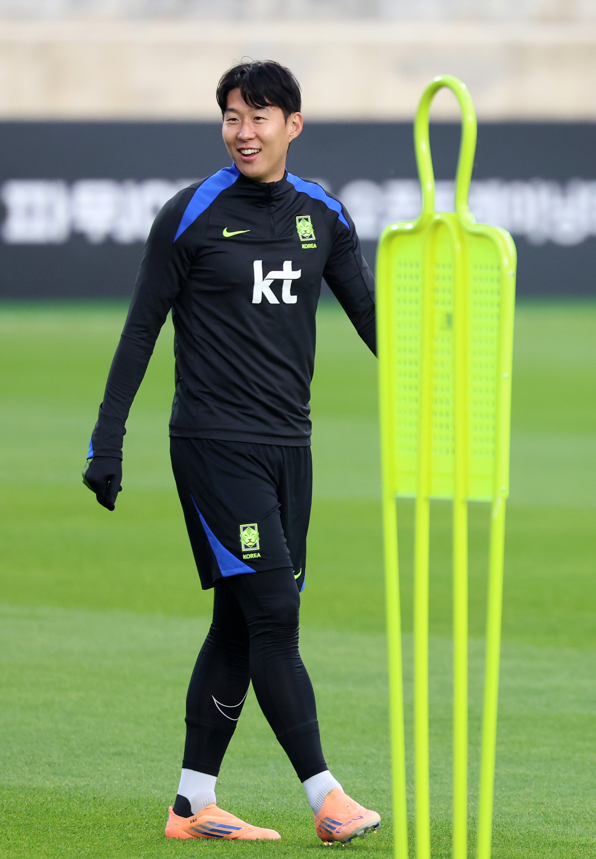 손흥민, 볼리비아전 최전방 출격… 홍명보호, 6월 이후 처음으로 포백 전환