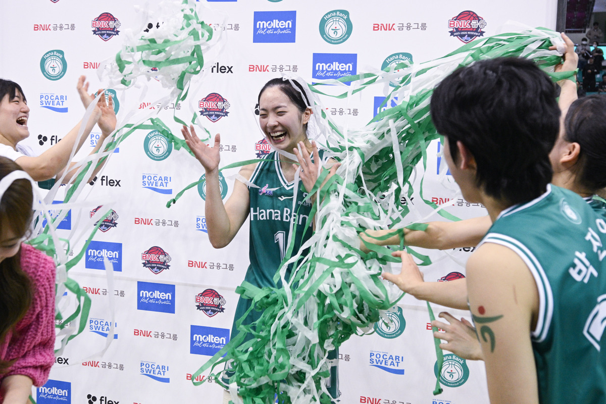 ‘10년 악연 종지부’ 이상범호, 우리은행전 홈 27연패 마침표...선봉장에 선 박소희