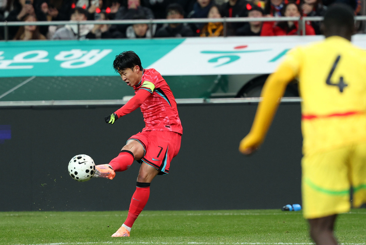 손흥민-오현규 동시 출격하고도 고전… 홍명보호, 73위 가나 상대로 전반에 슈팅 1개