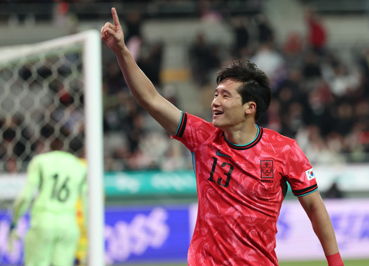 “(이)강인이 형 내가 밥 살게!” 환상 크로스 받아 득점한 ‘슛돌이 듀오’ 이태석 “형과 성과 낼 수 있어서 기쁘다”