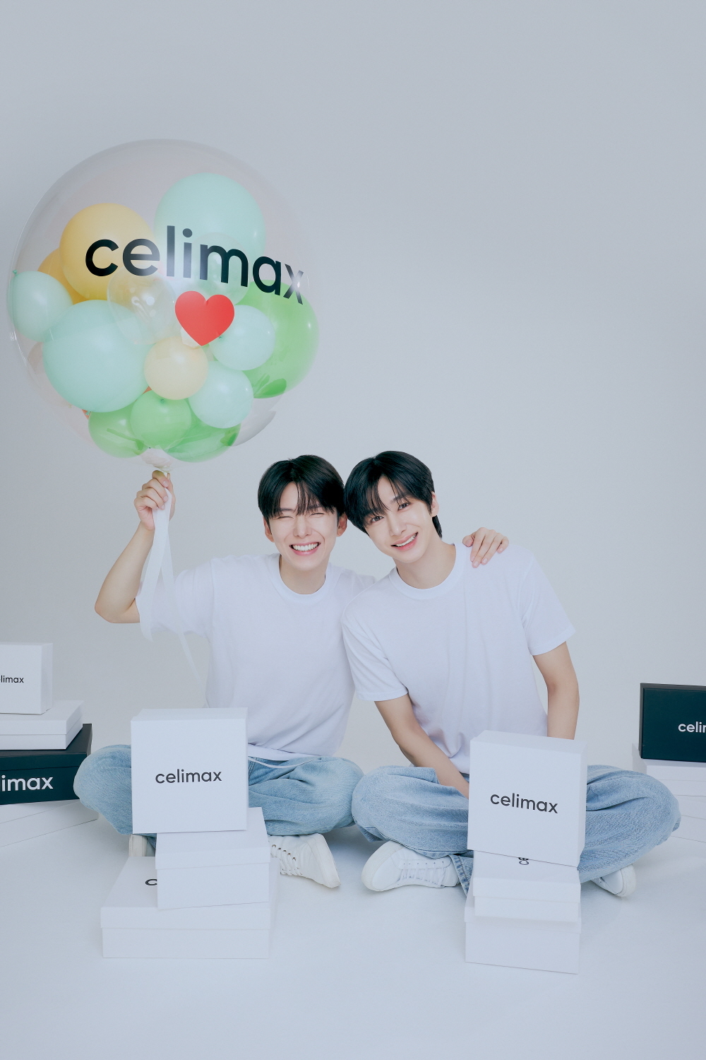 셀리맥스, 첫 공식 모델 기현·형원 선정…신규 포토카드 3종 20일 공개