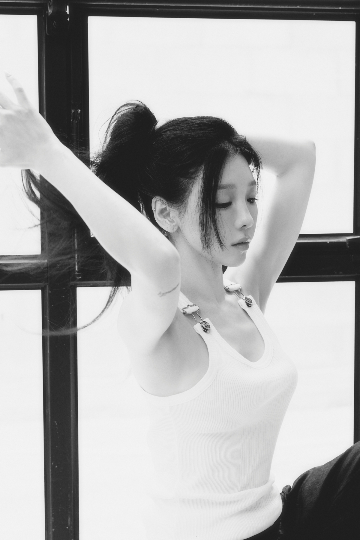 ‘솔로 10주년’ 태연, 첫 컴필레이션 앨범 티징 공개