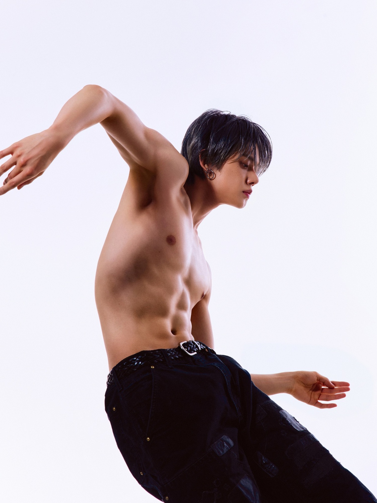 “완성형 아티스트”…TXT 연준 첫 솔로 앨범에 외신 호평 세례