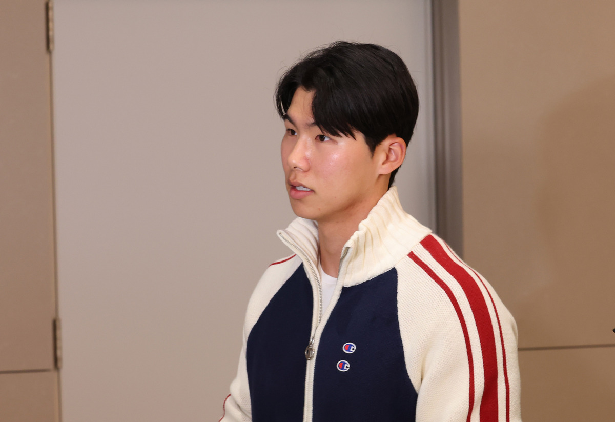 “미숙한 모습 사과드린다” 김혜성, 부친 빚투-공항 태도 논란 해명