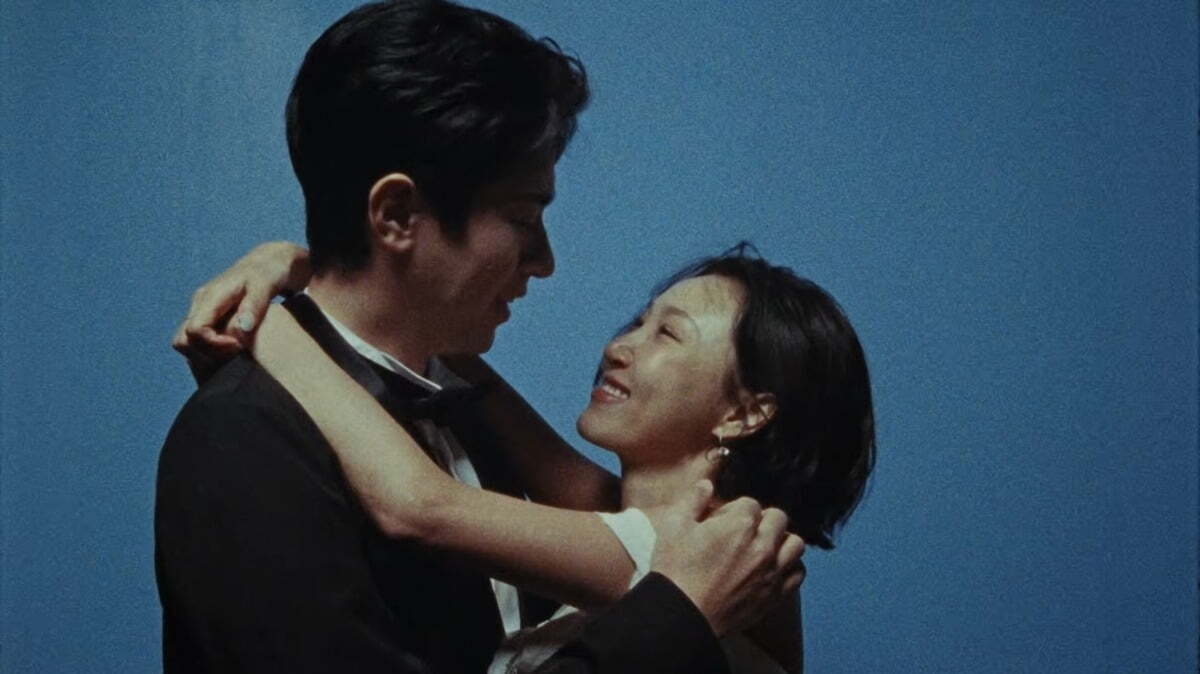 화사 ‘굿 굿바이’, 박정민 등장 무대 후 음원 차트 역주행 1위