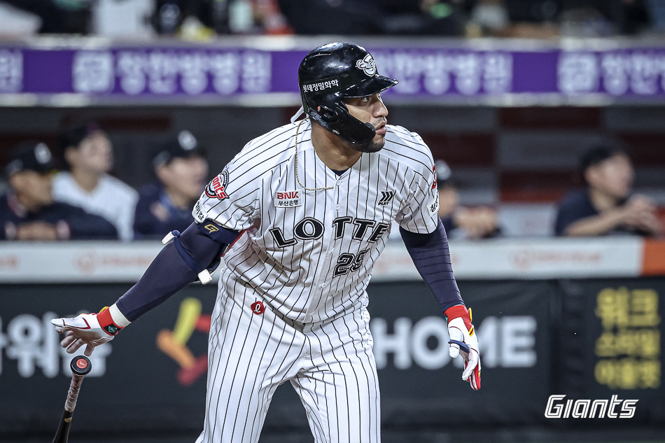 잠잠한 롯데 스토브리그…외인 구성에 사활 건다