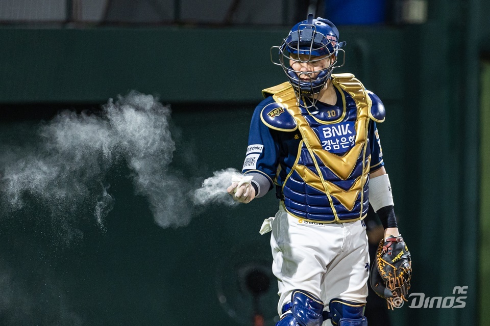 벌써 2명의 안방마님 합류…삼성 “강민호 협상과는 무관”