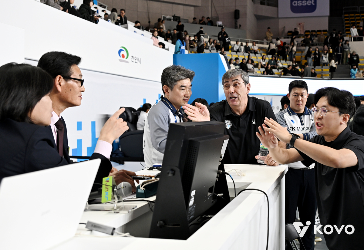 [오심과의 전쟁②] V리그 ‘판정 주체’ 논란부터 ‘융통성과 원칙 사이’ 딜레마까지… 심판이 나아가야할 길은