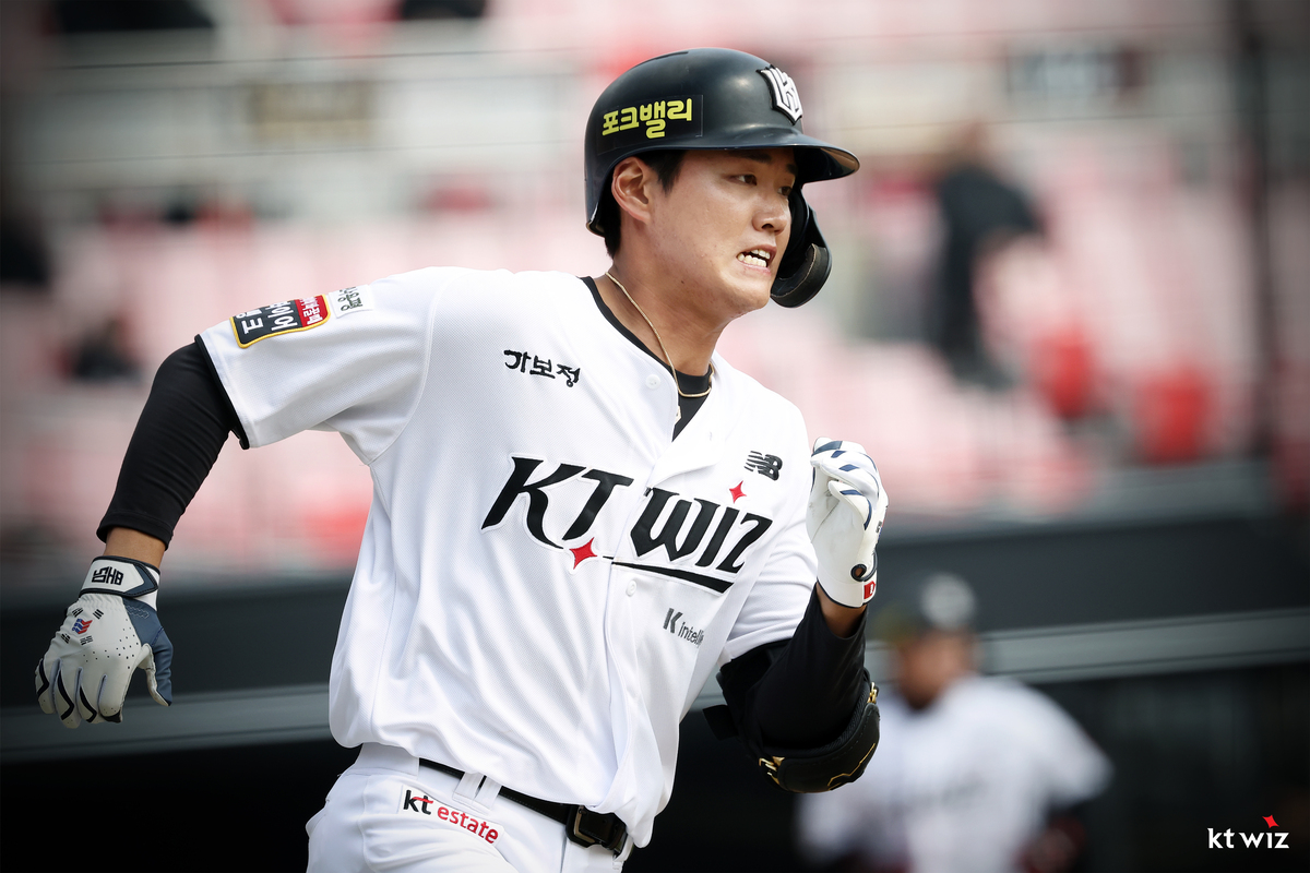 최원준 KT로 떠나보낸 NC… 보상선수로 내야수 윤준혁 지명 “공·수·주 전반에서 활용도 높다”