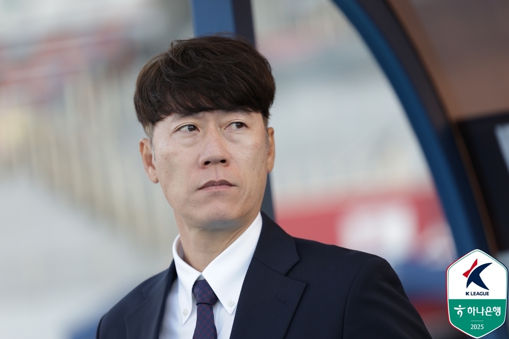 에이스 싸박 스타팅 제외한 김은중 감독 “팀을 위한 결정”