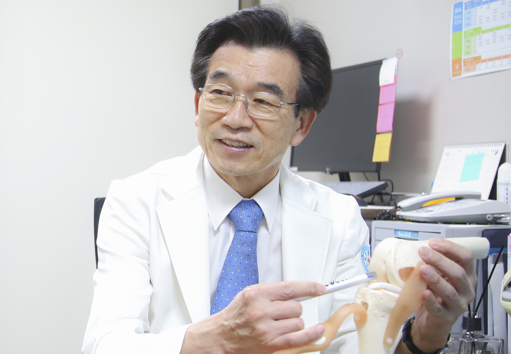 보드·스키로 인한 ‘전방 십자인대 파열’…파열 치료와 재건술 선택은?