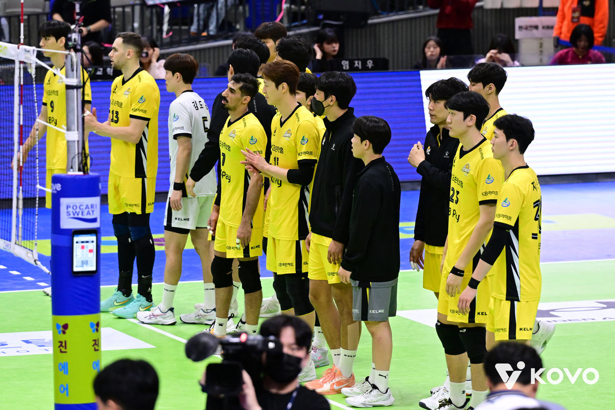 무기력한 4연패 수렁… ‘윈나우’ 외친 KB손해보험, 절실한 공수 밸런스 회복