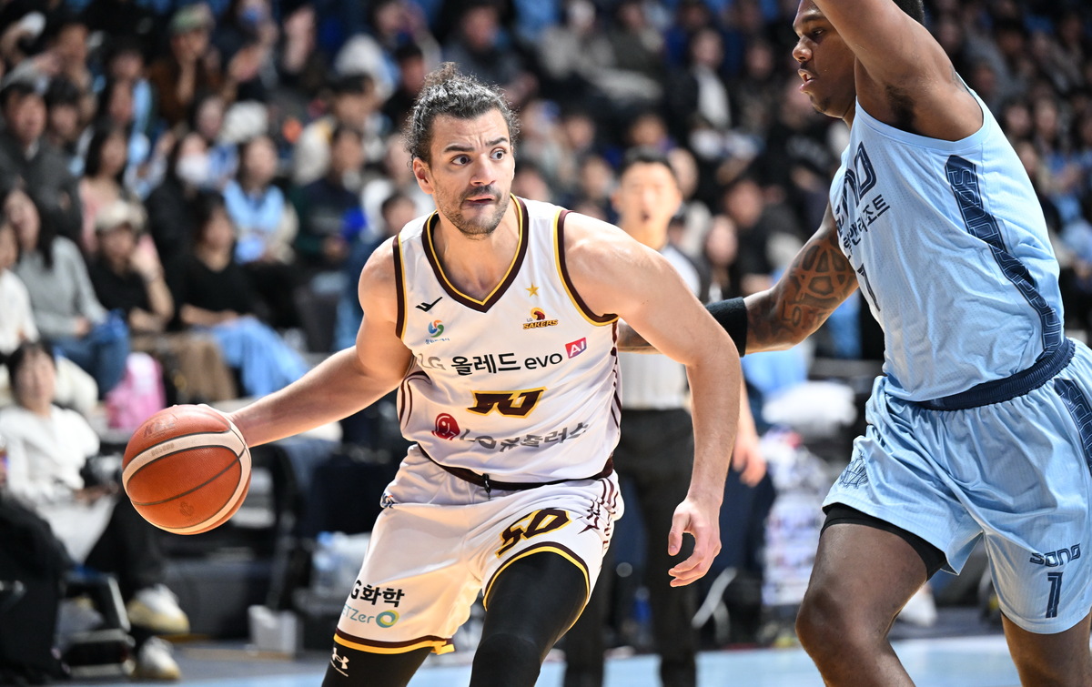 ‘킹 파라오’ 트리플더블! 21점 21리바운드 10어시스트…LG, 소노전 승리 “마레이, 컨트롤 타워”