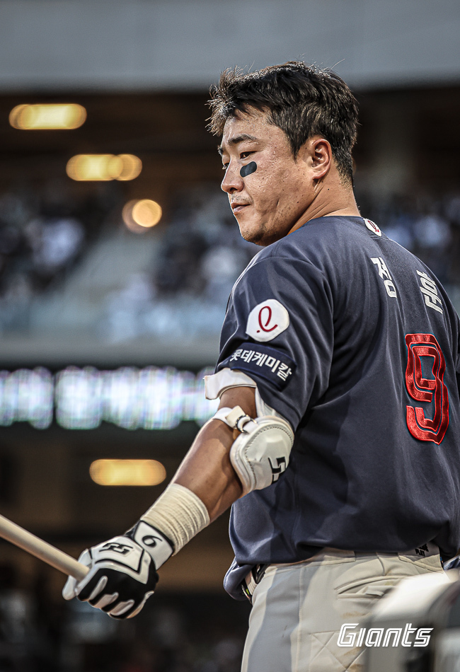 정훈, 현역 생활 마무리 “롯데서 야구 인생의 행복과 자부심 느꼈다”