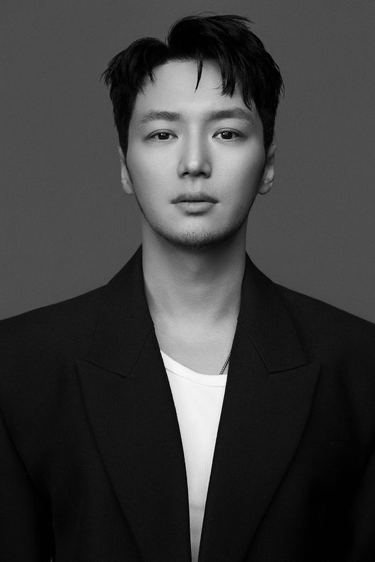 겹경사 맞은 변요한, ♥티파니와 결혼 발표 이어 ‘타짜4’ 주연 낙점