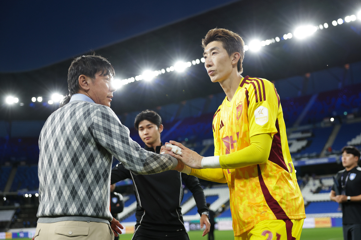 바람 잘날 없는 스포츠계...축구는 '폭행 논란' 농구는 '세금 논란'