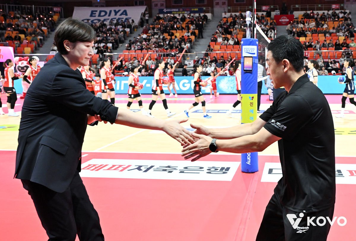 ‘추락 혹은 반등’ 교차로에서 마주친 IBK기업은행 vs 페퍼저축은행… 중위권 흔들 주인공은