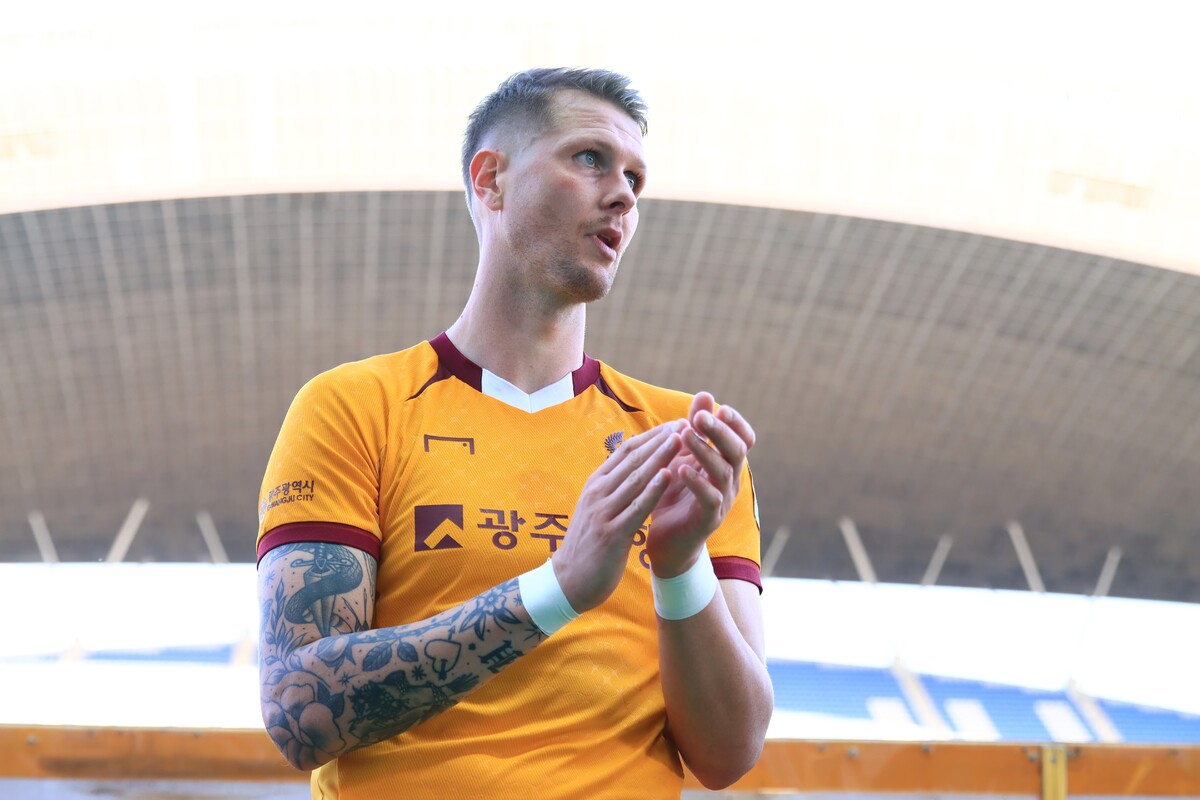 광주FC, ‘아이슬란드 폭격기’ 프리드욘슨과 연장 계약 체결