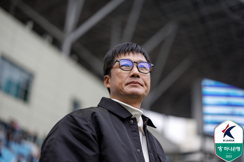 4년의 여정 마침표...새로운 도전에 나서는 이정효 감독, 빅버드에서 꿈 펼칠까