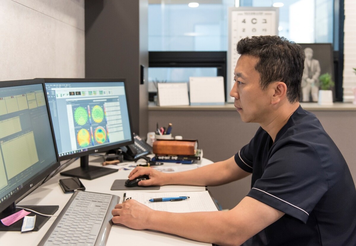 렌즈삽입술 각막내피세포 손상 막으려면?... ICL 전문가가 강조하는 2가지