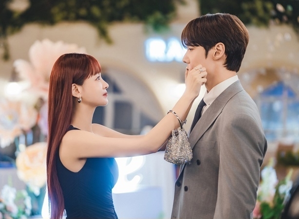 [톡★스타] 최진혁 “오연서와 케미 100점”…‘아기가 생겼어요’ 기대↑