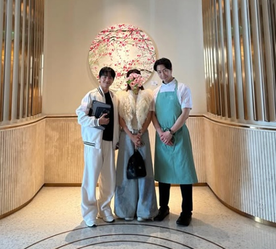 ‘출제문항 불법 수수’ 조정식, 불구속 기소됐는데…손종원과 인증샷 ‘눈길’