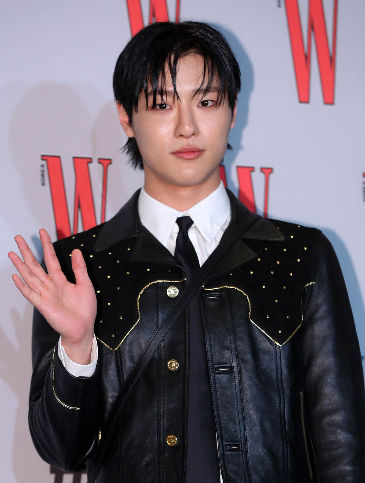 우즈 '드라우닝', 2025년 멜론 연간차트 1위…에스파·데이식스 최다 진입