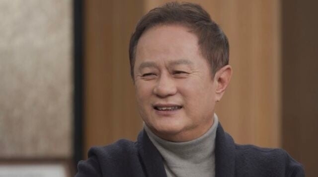 “치료 방법 없다더라”…송승환, 시각 장애 4급 고백