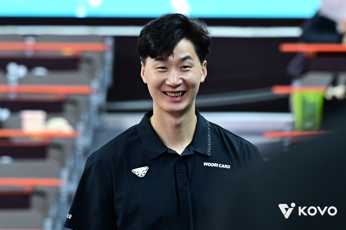 위기 뚫고 연승 바라보는 박철우 우리카드 감독대행… “‘지금’에 집중해서 미친듯이, 즐겨주기를”