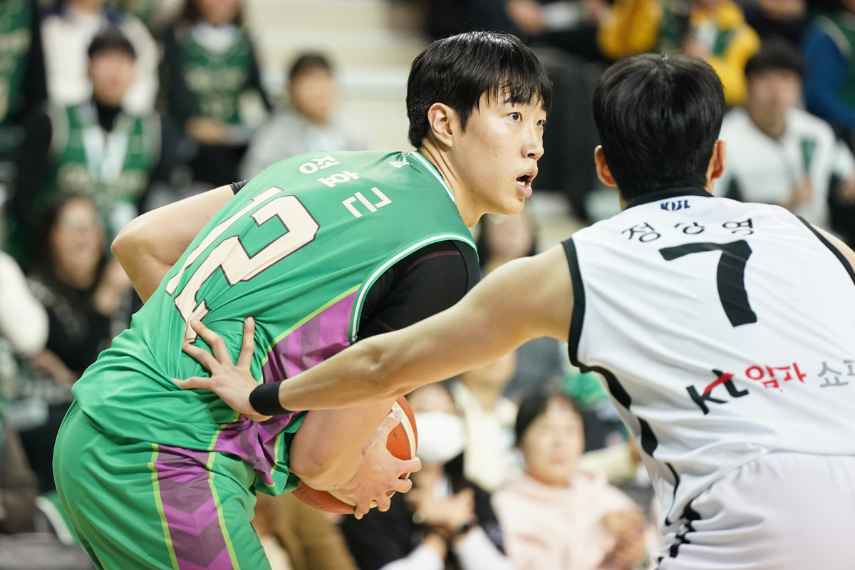 거침없는 기세…DB엔 정효근도 있다