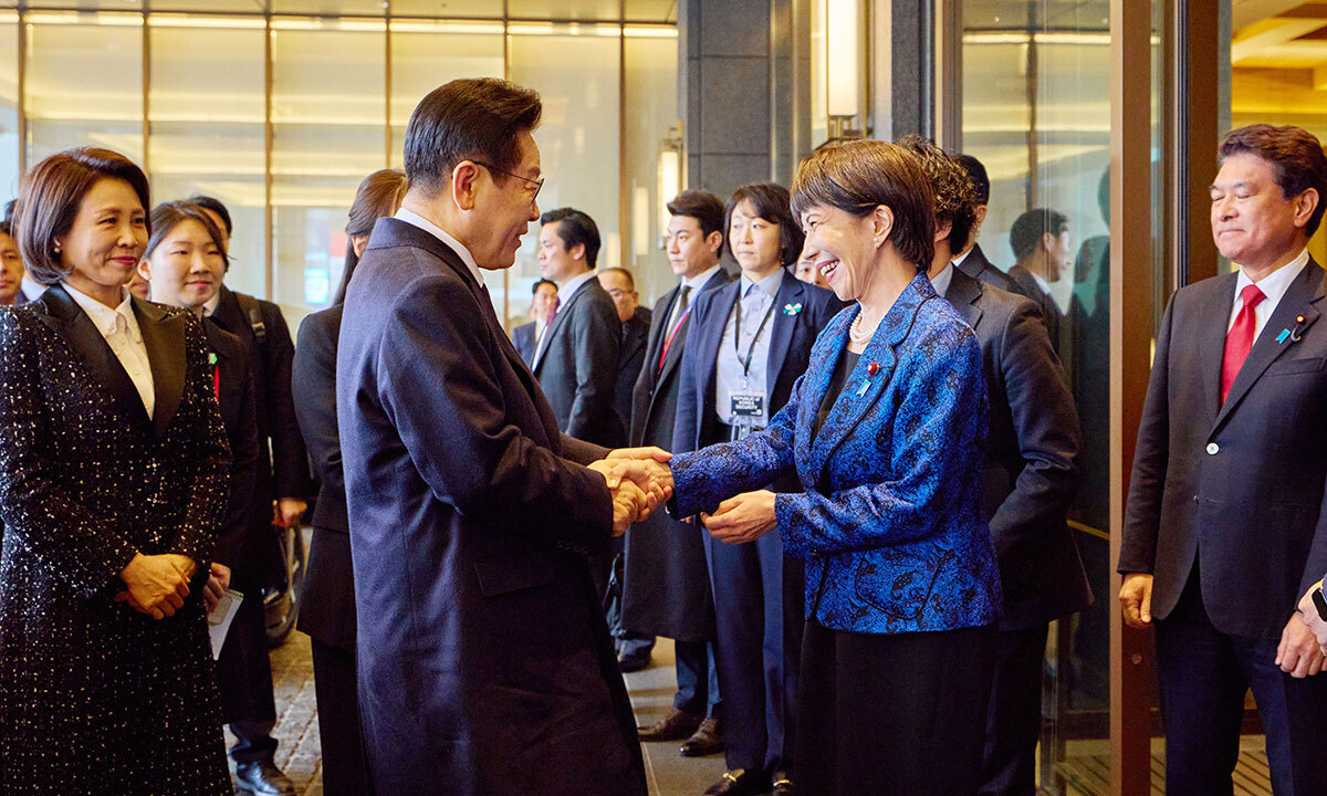 李, 엿새 만에 다시 정상외교 …“한일, 새로운 60년 시작”
