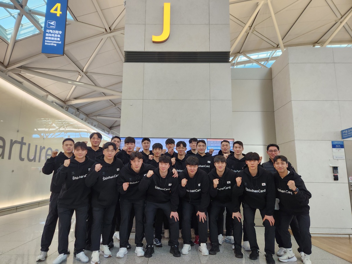 ‘조영신호’ 男 핸드볼 대표팀, 제22회 亞남자선수권 위해 쿠웨이트로… 2027 세계선수권 티켓 정조준