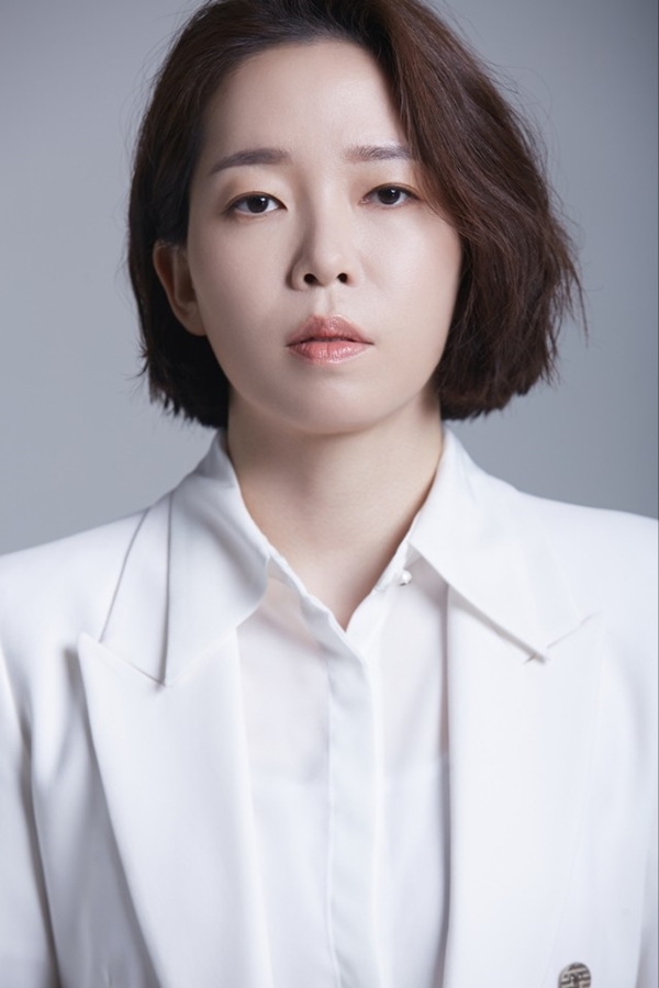 정이랑, 미혼 여성 지키는 기숙사 사감 된다