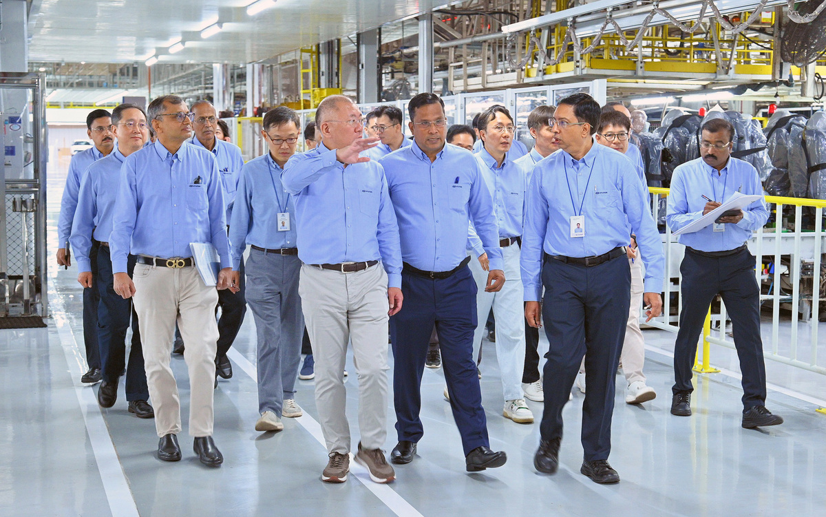 현대차 정의선 회장, 새해 글로벌 광폭 경영활동