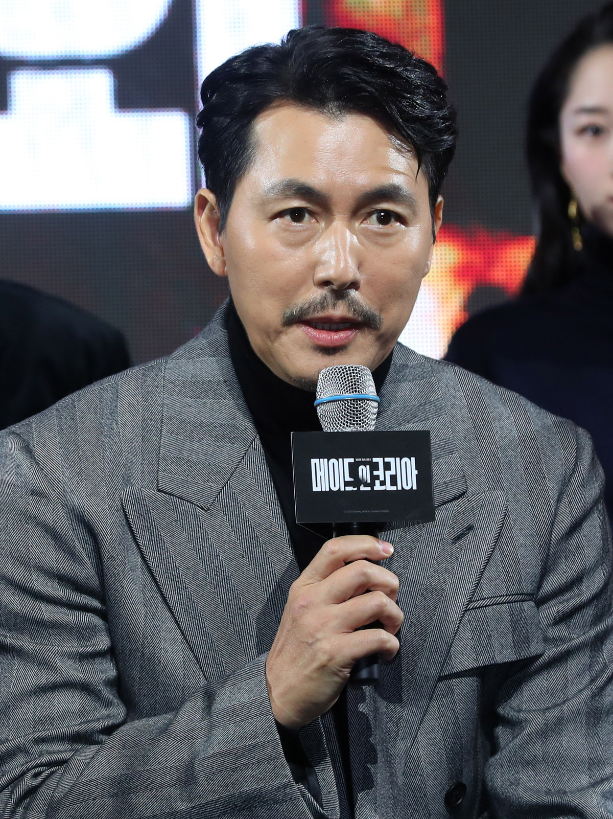 정우성 측, ‘맘카페 칭찬글’ 논란에 입 열었다…“바이럴? 사실무근”