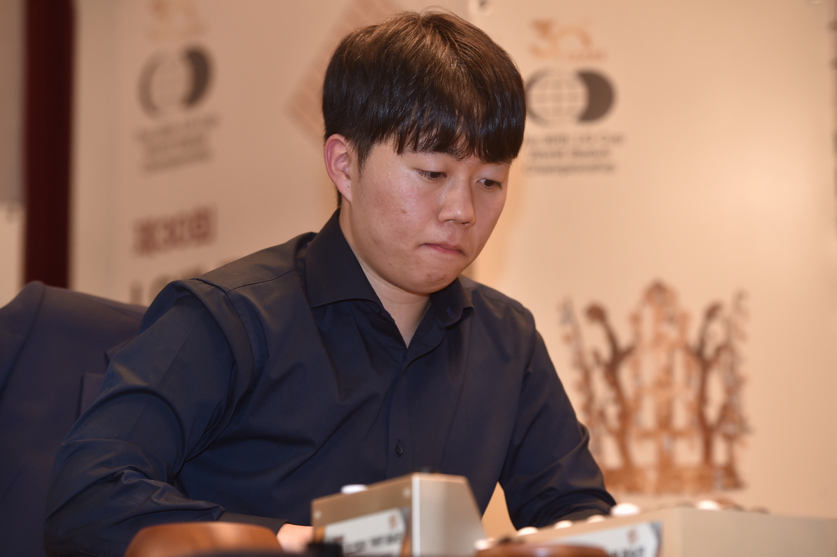 LG배 2번째 트로피 노리는 신민준, 벼랑 끝에서 살아났다… 이치리키 잡고 최종 3국서 결판