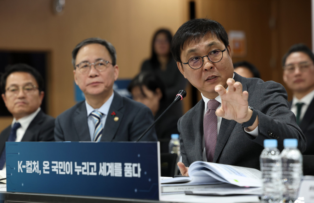 ‘케데헌’ 열풍에 ‘한복 세계화’ 노린다…최휘영 장관 “국민체감형 성과 중심 행정으로”