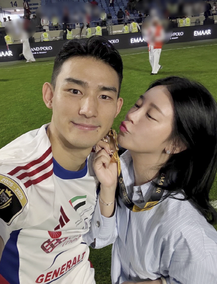 소연♥조유민, 두바이 거주 2년만 축하 소식 전했다…“우리의 세번째 메달”