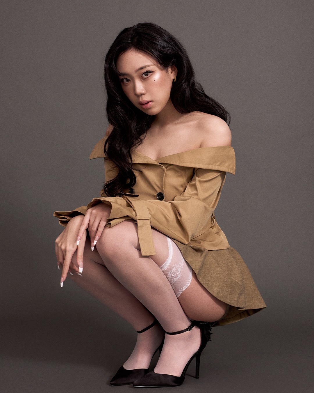 ‘13kg 감량’ 이영지, 새 프로필 공개…날씬해진 몸매와 성숙한 미모 눈길