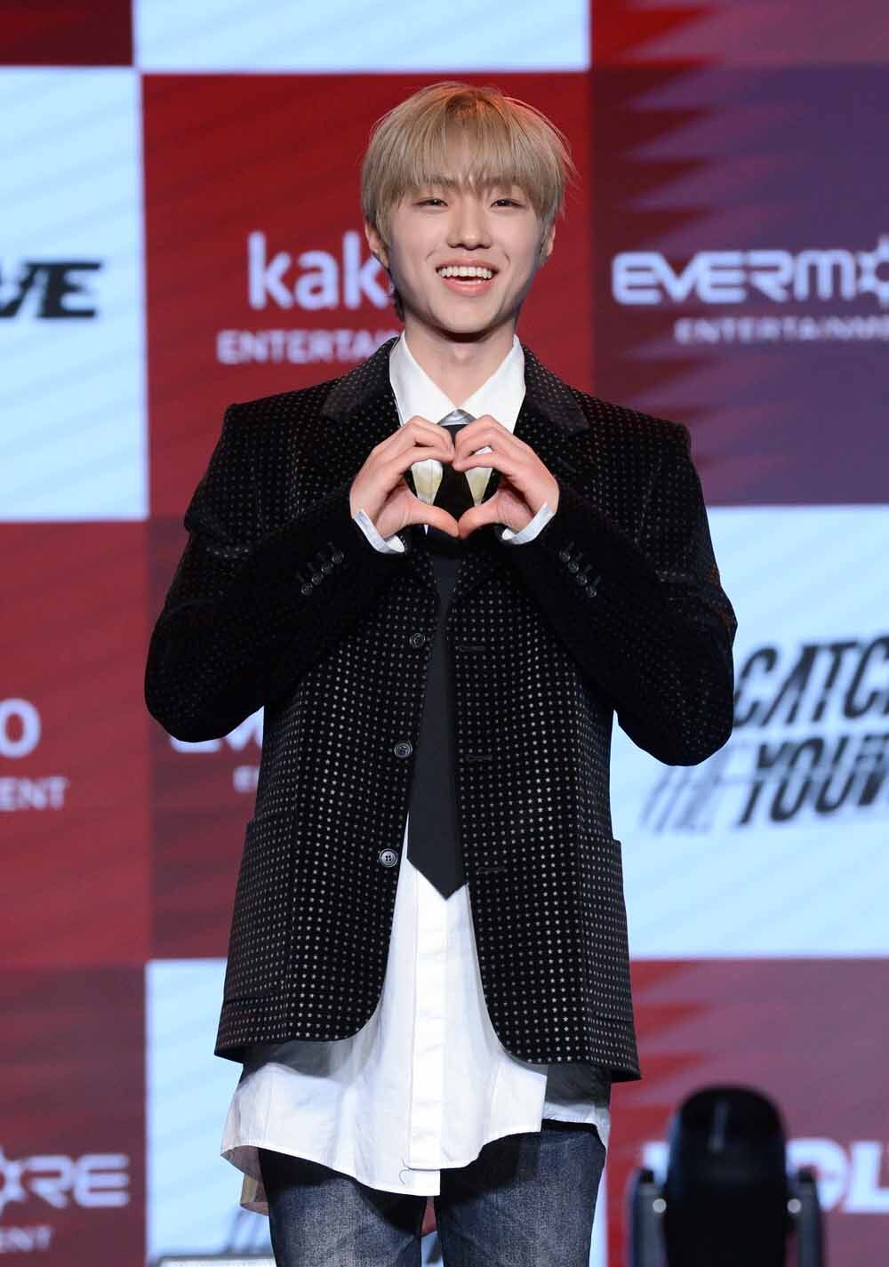 [SW포토]밝은 미소의 캐치더영 이준용