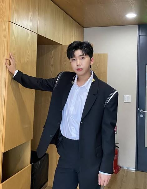“웅탄절은 기부하는 날” 임영웅 생일 맞아 팬클럽, 선한 영향력 실천