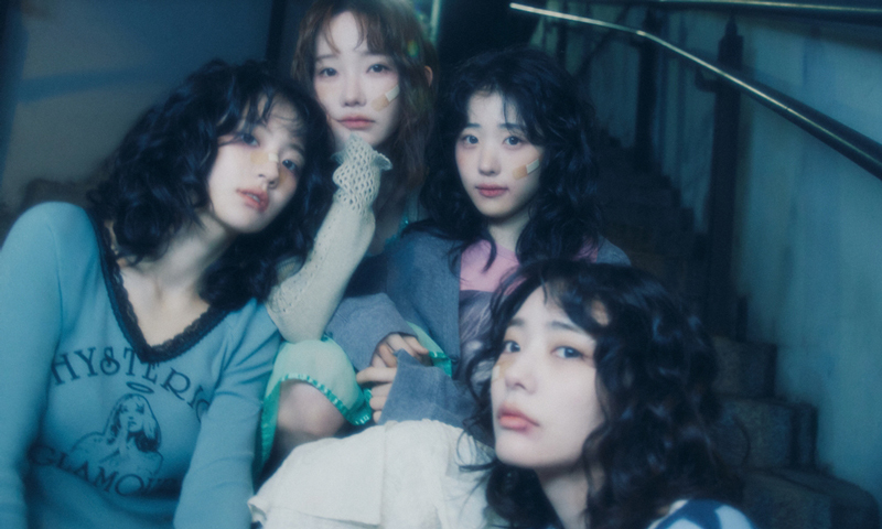 QWER, 미니 3집 자체 초동 기록 경신