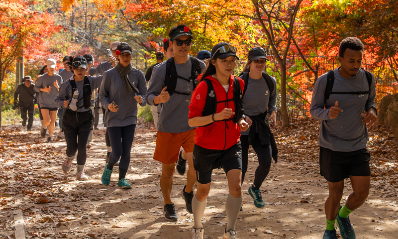 외국인 관광객 K-등산 즐긴다