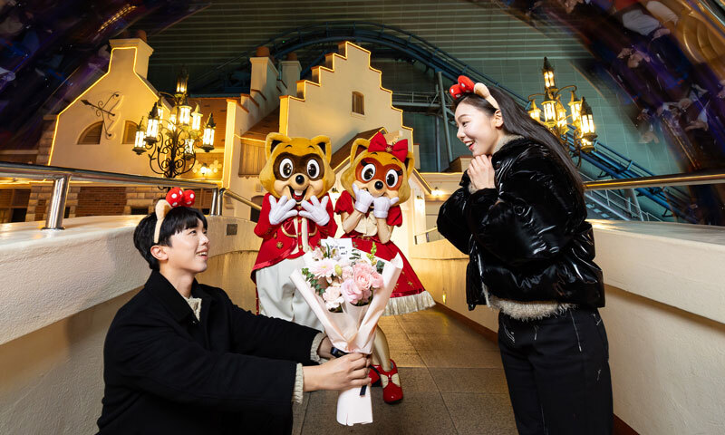 밸런타인·화이트데이…단둘이 즐기는 롯데월드